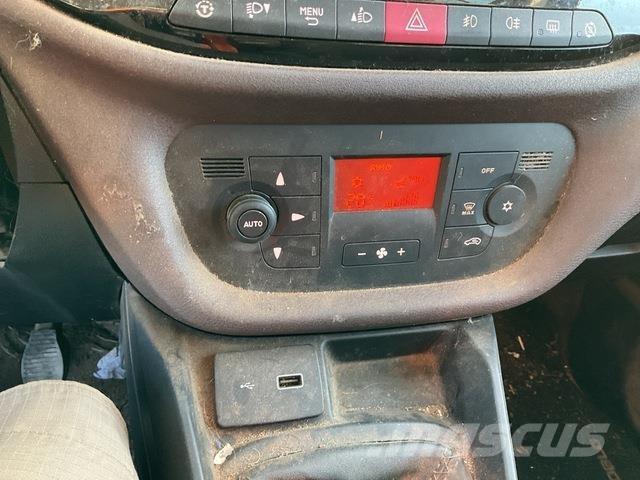 Fiat Doblo PKWs