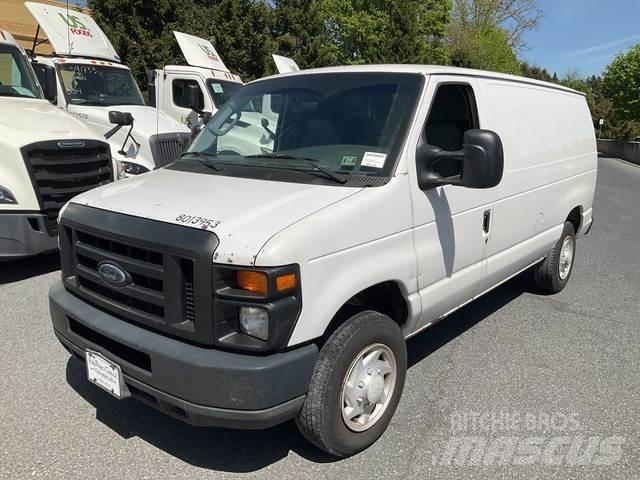 Ford E-150 Lieferwagen