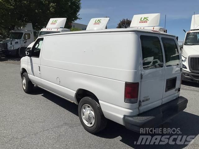 Ford E-150 Lieferwagen