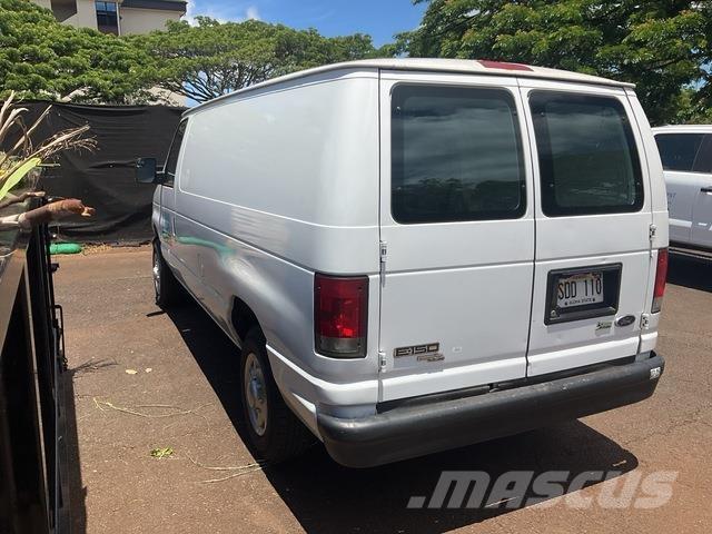 Ford E-150 Lieferwagen