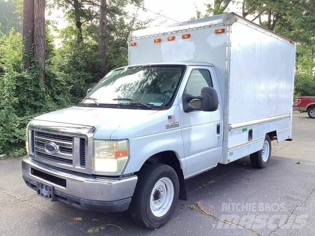 Ford E-250 Lieferwagen