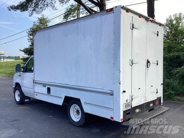 Ford E-250 Lieferwagen