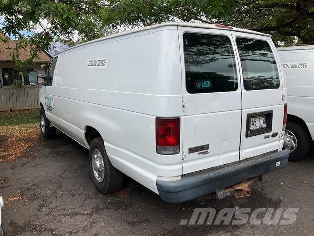 Ford E-250 Lieferwagen