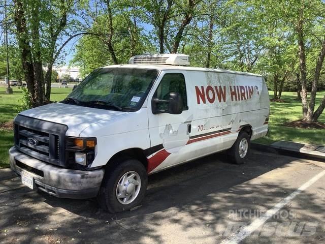 Ford E-350 Lieferwagen