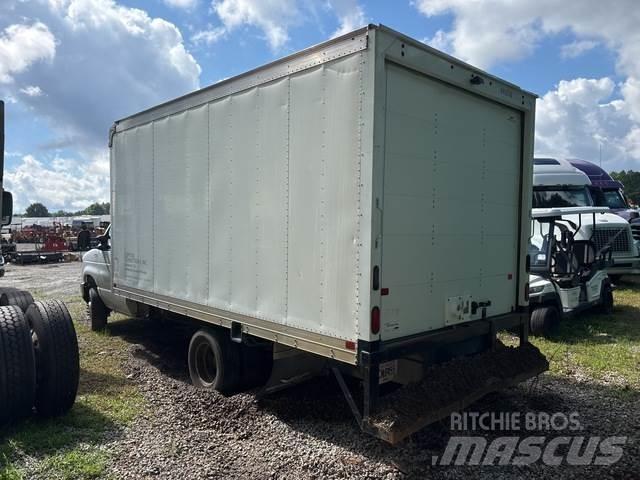Ford E-350 Kofferaufbau