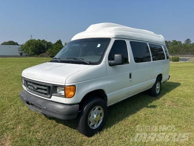 Ford E-350 PKWs
