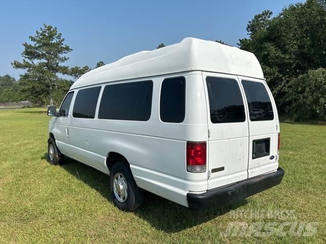 Ford E-350 PKWs