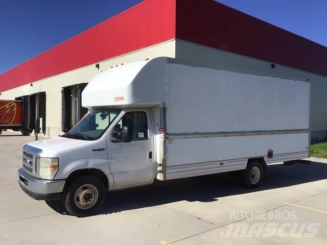 Ford E-350 Lieferwagen