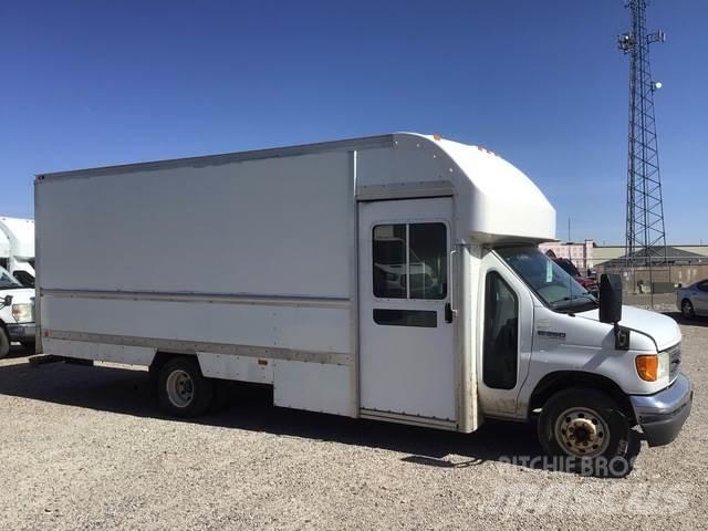 Ford E-350 Lieferwagen