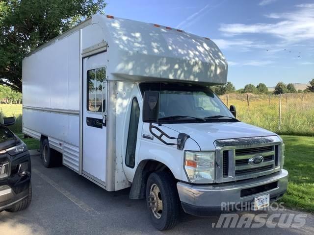 Ford E-350 Kastenwagen