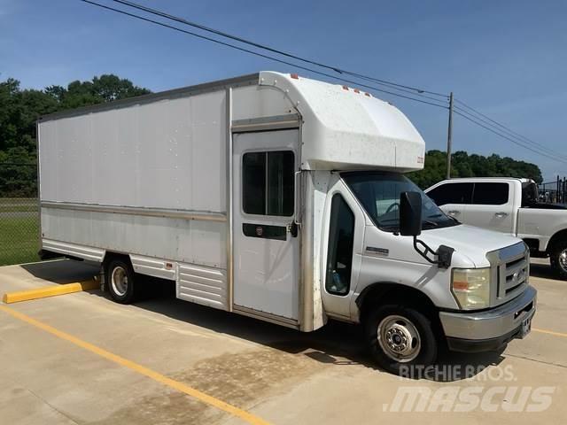 Ford E-350 Lieferwagen