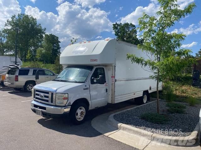 Ford E-350 Lieferwagen
