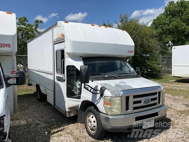 Ford E-350 Lieferwagen