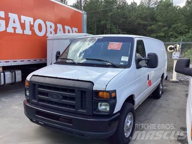 Ford E-350 Lieferwagen