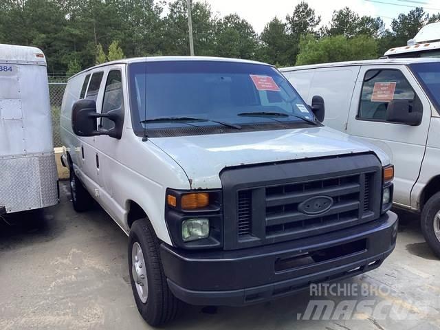 Ford E-350 Lieferwagen