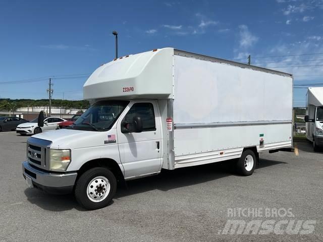 Ford E-350 Kastenwagen