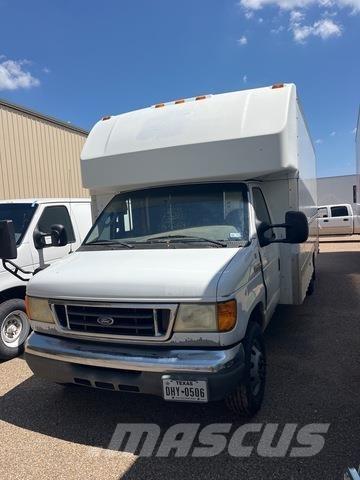 Ford E-350 Lieferwagen
