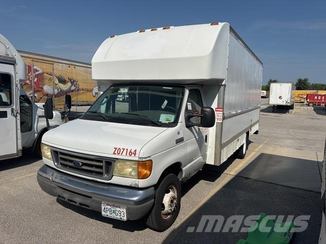 Ford E-350 Lieferwagen