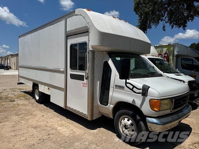 Ford E-350 Lieferwagen