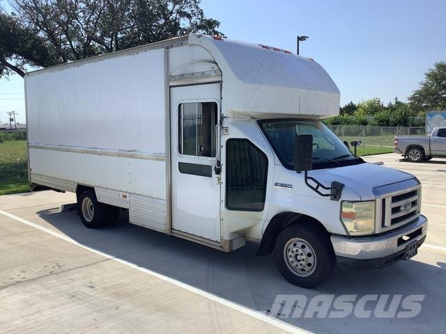 Ford E-350 Lieferwagen