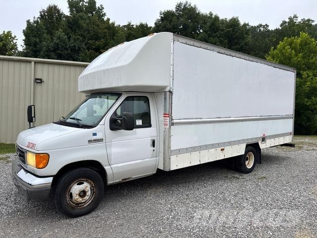 Ford E-350 Lieferwagen