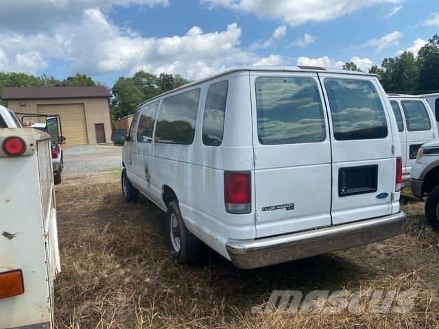 Ford E-350 PKWs