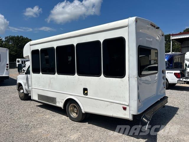Ford E-350 Minibusse