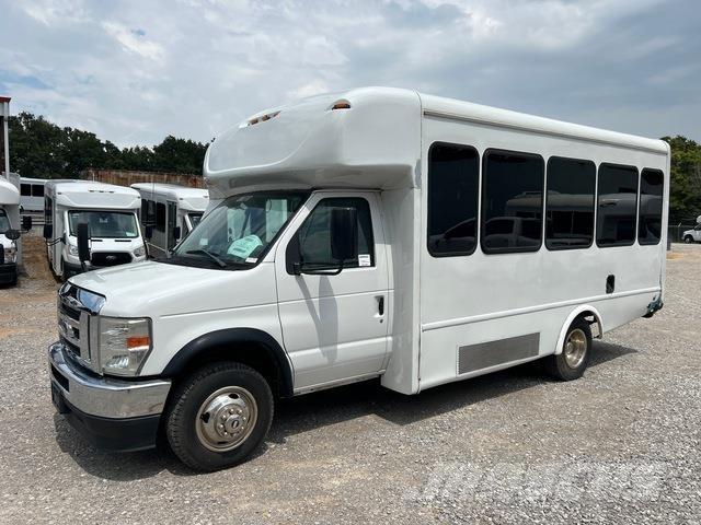 Ford E-350 Minibusse