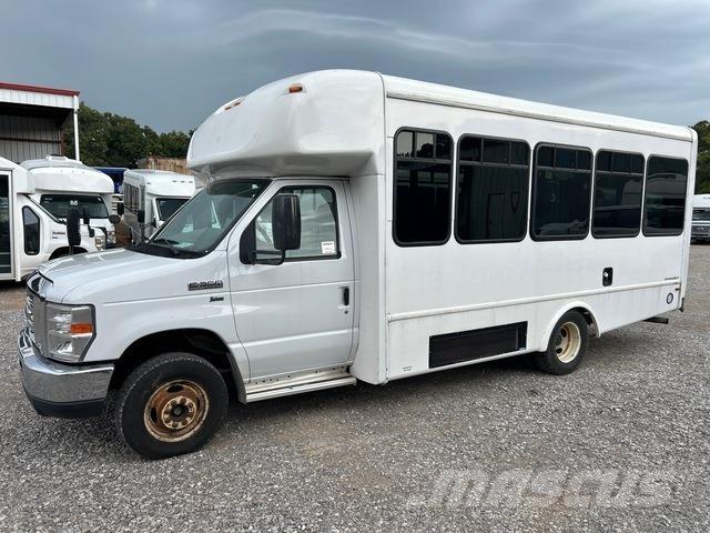 Ford E-350 Minibusse