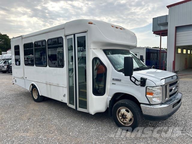 Ford E-350 Minibusse