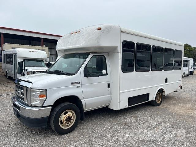 Ford E-350 Minibusse