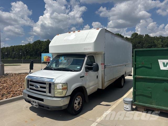 Ford E-350 Lieferwagen