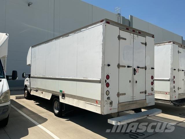 Ford E-350 Kastenwagen