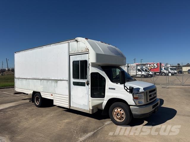 Ford E-350 Kofferaufbau