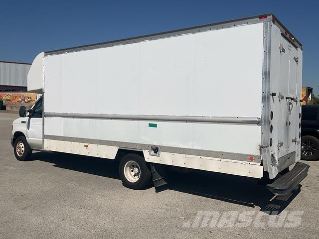 Ford E-350 Kofferaufbau