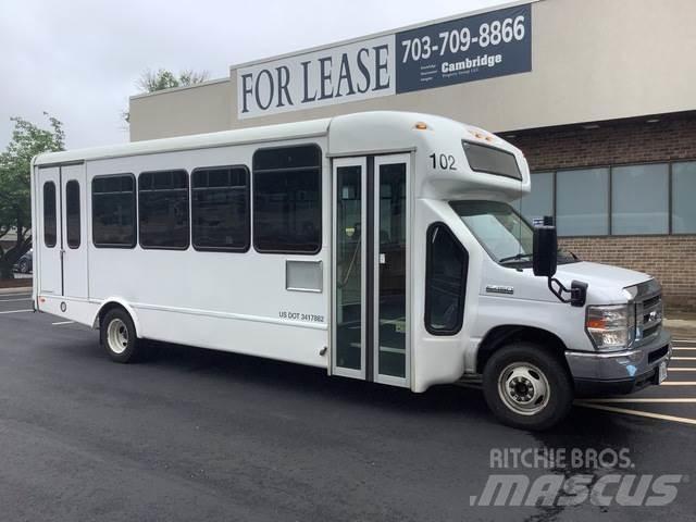 Ford E-450 Minibusse