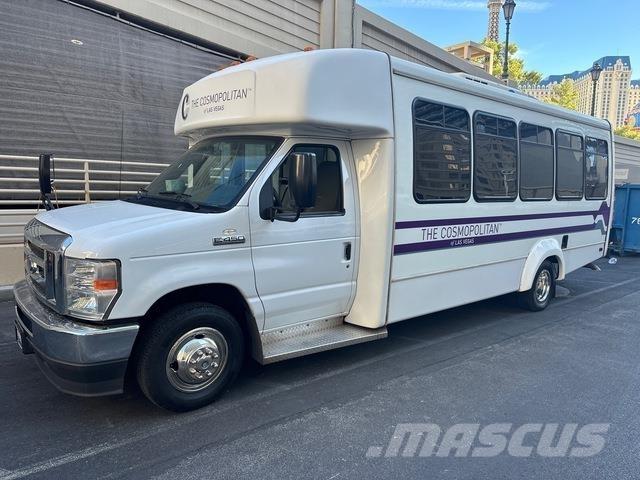Ford E-450 Minibusse