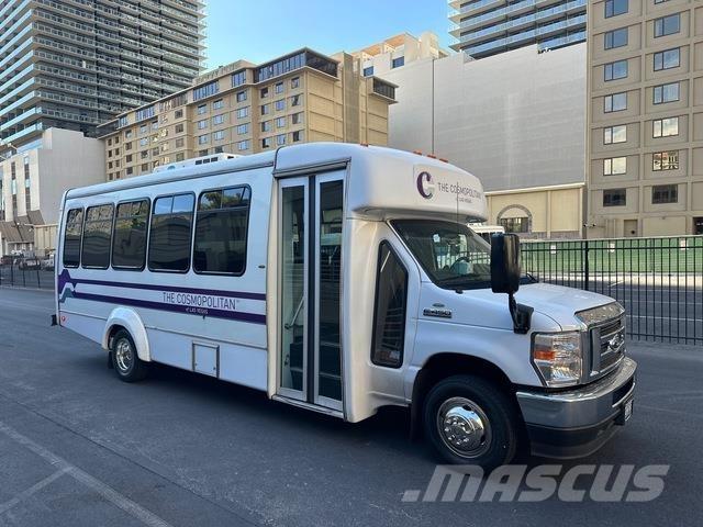 Ford E-450 Minibusse