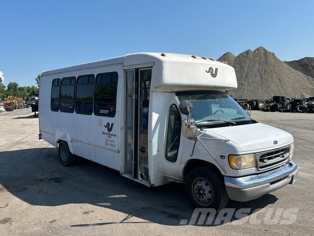 Ford E-450 Minibusse