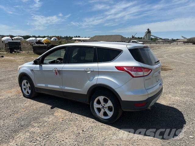 Ford Escape PKWs