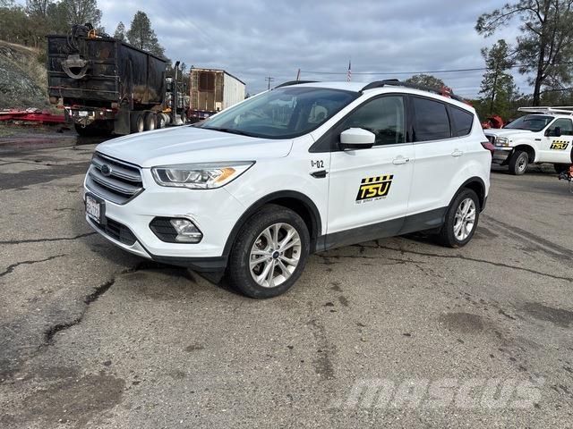Ford Escape PKWs