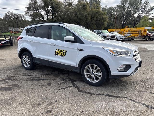 Ford Escape PKWs
