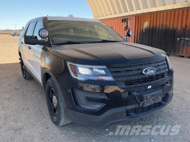 Ford Explorer PKWs