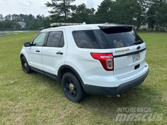 Ford Explorer PKWs