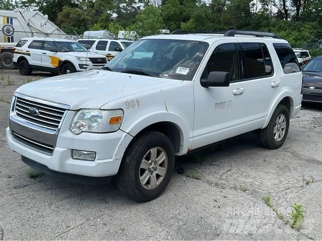 Ford Explorer PKWs