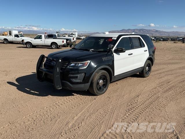 Ford Explorer PKWs