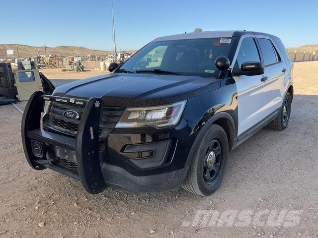 Ford Explorer PKWs