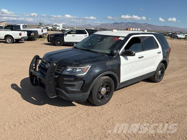 Ford Explorer PKWs