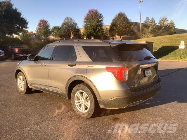 Ford Explorer PKWs