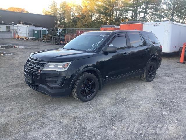 Ford Explorer PKWs